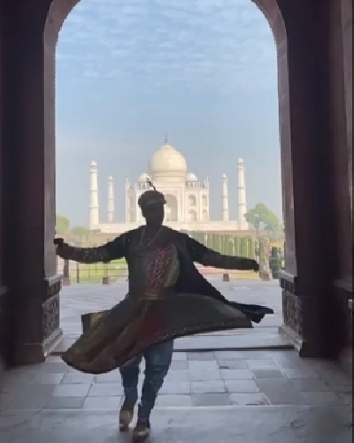 Akshay Kumar dons Shah Jahan avatar for 