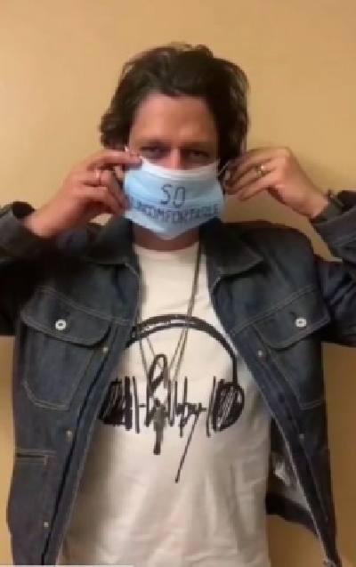 Vijay Varma urges everyone to keep masks on. (Photo Credit: Instagram)