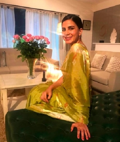 Kirti Kulhari and Armaan Malik take a break from social media