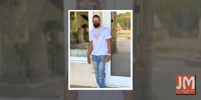 Jamie Foxx was once told to 'stick to the jokes', not try singing