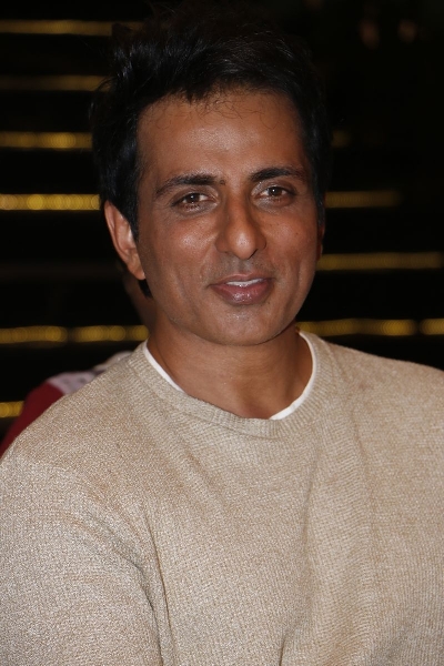 Alludu Adurs Movie On Location Press meet.