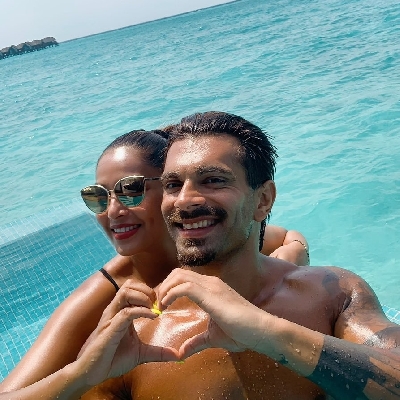 Bipasha to hubby Karan: New Year for me won't begin till you're back (Photo Credit: Instagram)