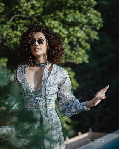 Taapsee Pannu's new post is all about 'confidence'.(photo:Instagram)