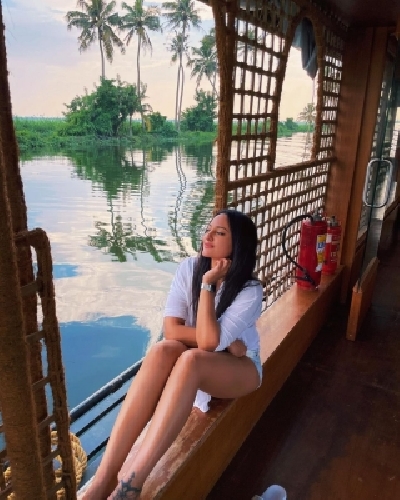 Bollywood actress Sonakshi Sinha is currently holidaying in Kerala. On Monday, she posted a string of pictures on Instagram, posing on a houseboat.