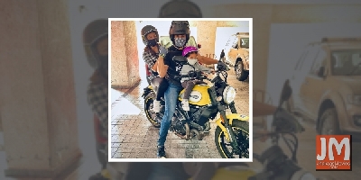 Kunal goes for bike ride with daughter Inaaya, wife Soha