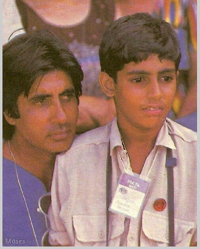 Big B recalls the time son Abhishek signed his first autograph (Credit: Instagram)