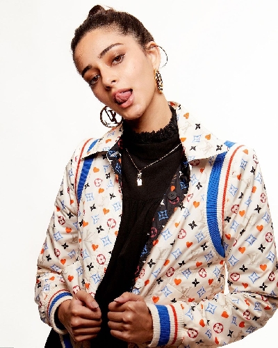 Ananya turns wannabe Kendall Jenner. (photo:instagram)