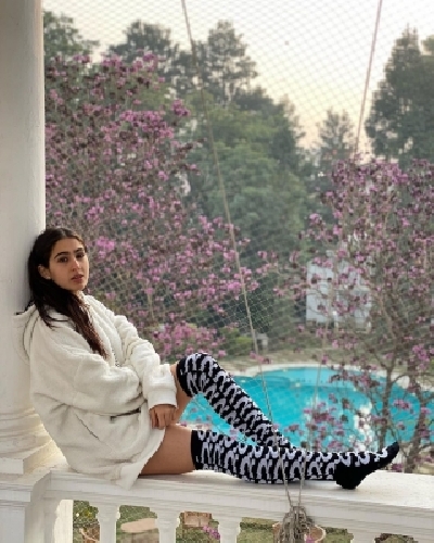 Actress Sara Ali Khan spreads winter vibes on social media on Friday, with a new set of images that she has posted.