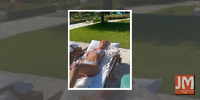 Khloe Kardashian flaunts hourglass body in tiny bikini