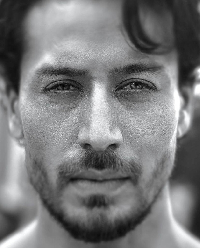 Tiger Shroff joins hand with Mahesh Bhupathi to expand his brand