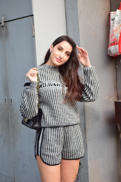 Mumbai: Nora Fatehi seen at Pooja entertainment office in juhu on Tuesday, 2nd February 2021.(Photo: IANS/Sanjay Tiwari)