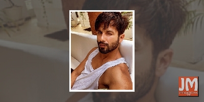 Shahid Kapoor flaunts his 'laid back vibes'