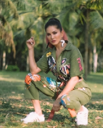 Sunny Leone has shared some pop philosophy for fans on social media, which she described as her Monday lessons.(Instagram)