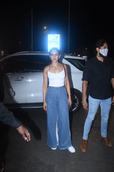 Mumbai: Rakul Preet Singh Spotted At Bandra & Nimrat Kaur Spotted In Bandra on Tuesday 23rd February 2021.(Photo: IANS)