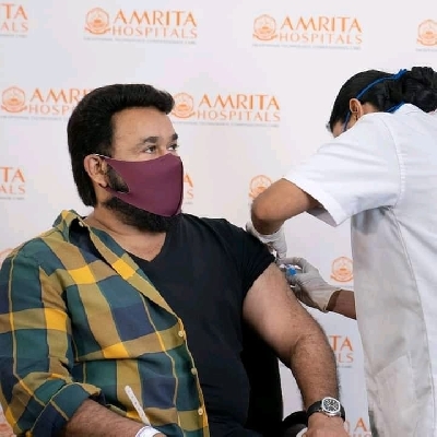 Mohanlal takes 1st jab of Covid vax.(photo:Instagram)