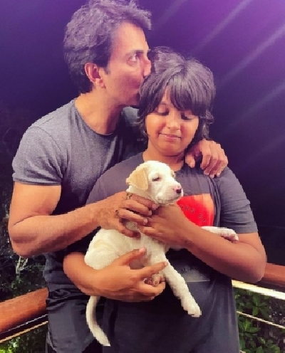 Bollywood celebs who have adopted pets.