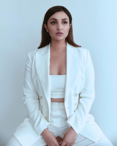 Dibakar: Parineeti and I argued endlessly on 'Sandeep Aur Pinky Faarar'.(photo:Instagram)