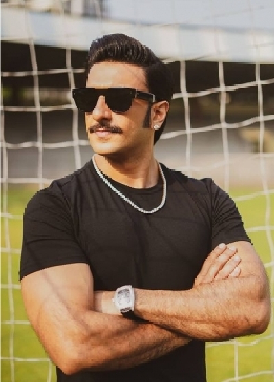 Ranveer Singh spreads black magic with new photo-ops.(photo:Instagram)
