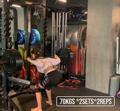 Disha Patani shares glimpse of her fav exercises.(photo:Instagram)