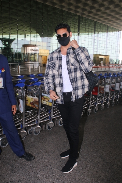 Mumbai: Ahaan Shetty spotted at airport departure On Thursday 08th April, 2021. (Photo: IANS)