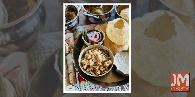 Kangana reacts on being trolled for posting pic of 'prasadam thali' with onions