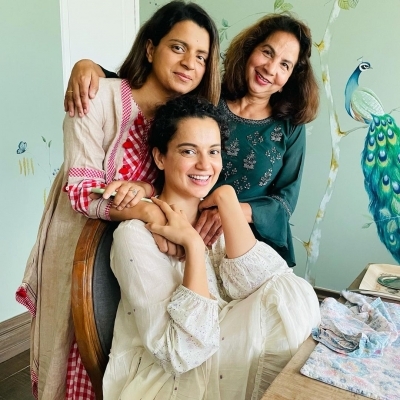 Kangana Ranaut spends time with family after recovering from Covid