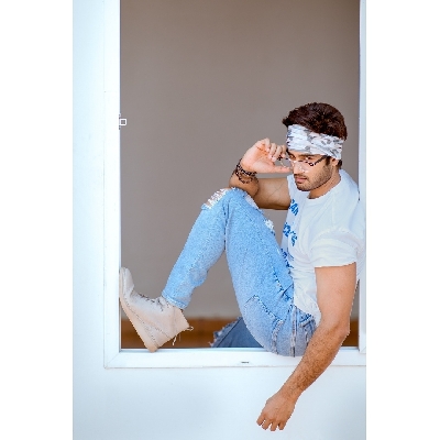 Sudheer Babu posts a picture with a quirky caption.