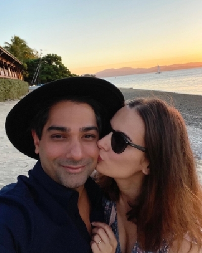 Evelyn Sharma posts pics from honeymoon