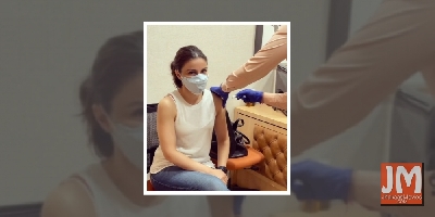 Soha Ali Khan gets Covid vaccine