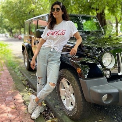 Karishma Tanna shares glimpse of just another day  (Photo:Instagram)