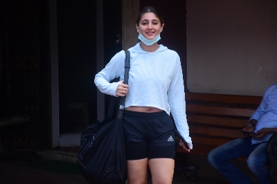 Mumbai: Dhavni Bhanushali spotted post workout at Santacruz on Monday June 28, 2021.(Photo: Sanjay Tiwari/IANS)