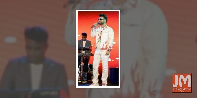 Rahul Vaidya posts pic of first stage show in pandemic