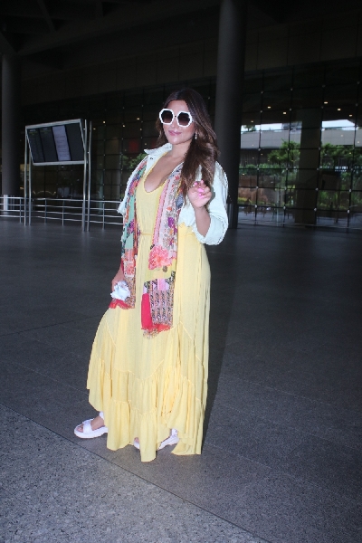 Mumbai: Shama Sikander spotted at airport arrival on Monday July 05, 2021.(Photo: Sanjay Tiwari/IANS)