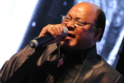 Veteran Singer Mohammad Aziz Passes Away After Suffering Cardiac Arrest