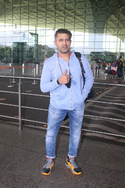 Mumbai: Faruk Kabir spotted at airport departure on Tuesday July 27, 2021.(Photo: Sanjay Tiwari/IANS)