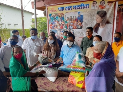 URMILA MATONDKAR spreads radiance in gloomy flood-ravaged villages of Raigad & Ratnagiri