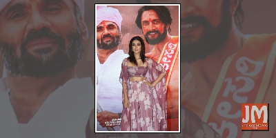 Easier to get a break in South than B'wood: Akanksha Singh