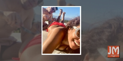 PC calls herself a 'snack', shares cheeky pic with Nick