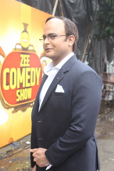 Mumbai: Zee Comedy Show's set for a photo-op with special guests Raveena Tandon and Mallika Sherawat on Monday, August 30, 2021.(Photo: Sanjay Tiwari/IANS)
