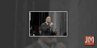 Dwayne Johnson cuts short honeymoon for buddy Kevin Hart