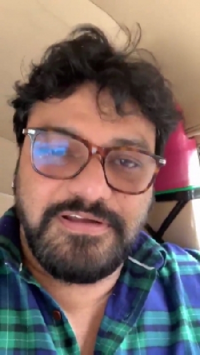 Traffic jams in Mumbai are a regular affair during the monsoon and if you are on your way to catch a flight, things can get messy. The latest celebrity to get a taste of the truth is singer and  minister of state for environment, forest and climate change, Babul Supriyo. On Tuesday afternoon, Supriyo