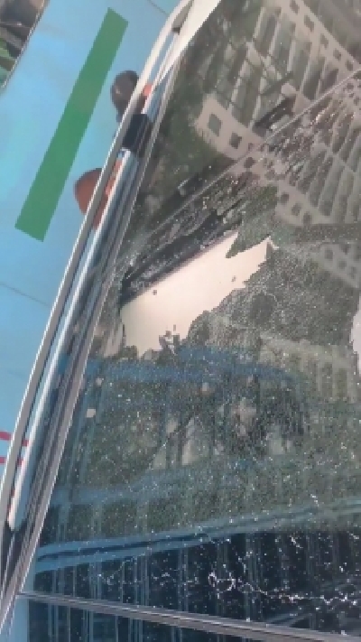 A huge piece of rock fell on actress Mouni Roy