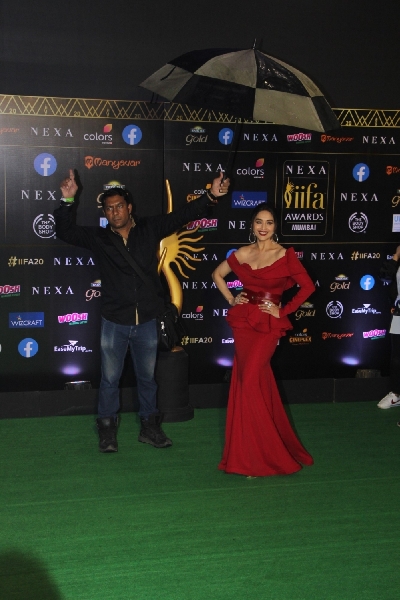 Mumbai: Actress Madhuri Dixit at the Green Carpet of 20th IIFA Awards, in Mumbai on Sep 18, 2019. (Photo: IANS)