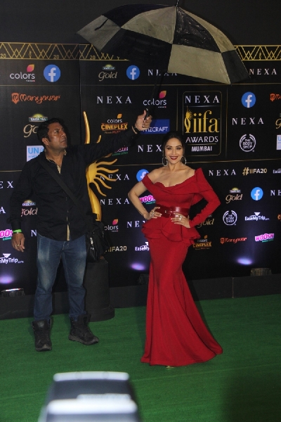 Mumbai: Actress Madhuri Dixit at the Green Carpet of 20th IIFA Awards, in Mumbai on Sep 18, 2019. (Photo: IANS)