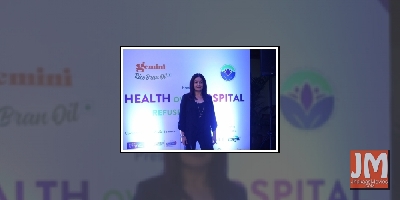 Pooja Bhatt complains of cyber bullying by women on Insta, makes account private