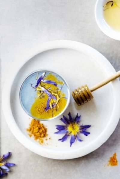 Turmeric for a healthy heart.