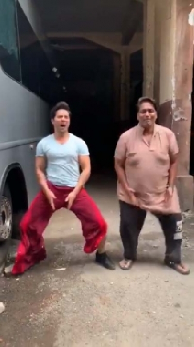 The Bala challenge started by actor Akshay Kumar has taken the Internet by storm with several Bollywood celebrities taking the challenge. The latest to join the bandwagon is actor Varun Dhawan and said that this is how he goes on set everyday.