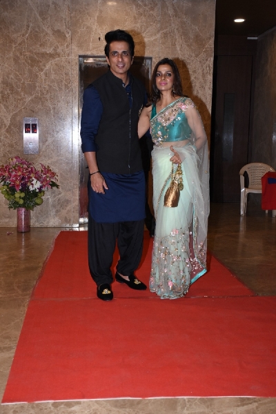 Mumbai: Actor Sonu Sood and his wife Sonali Sood at filmmaker Ramesh Taurani's Diwali bash in Mumbai on Oct 23, 2019. (Photo: IANS)