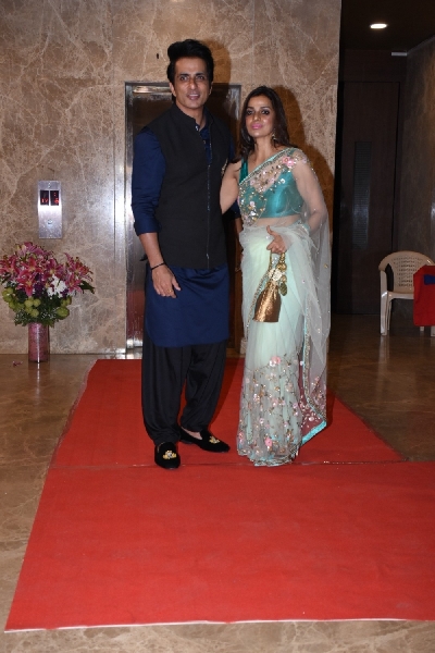 Mumbai: Actor Sonu Sood and his wife Sonali Sood at filmmaker Ramesh Taurani's Diwali bash in Mumbai on Oct 23, 2019. (Photo: IANS)