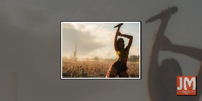 Katy Perry faces $150k lawsuit over 3-year-old pic